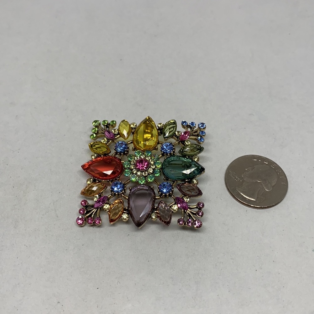 Pretty, colorful vintage pin/pendant - Picture 8 of 9